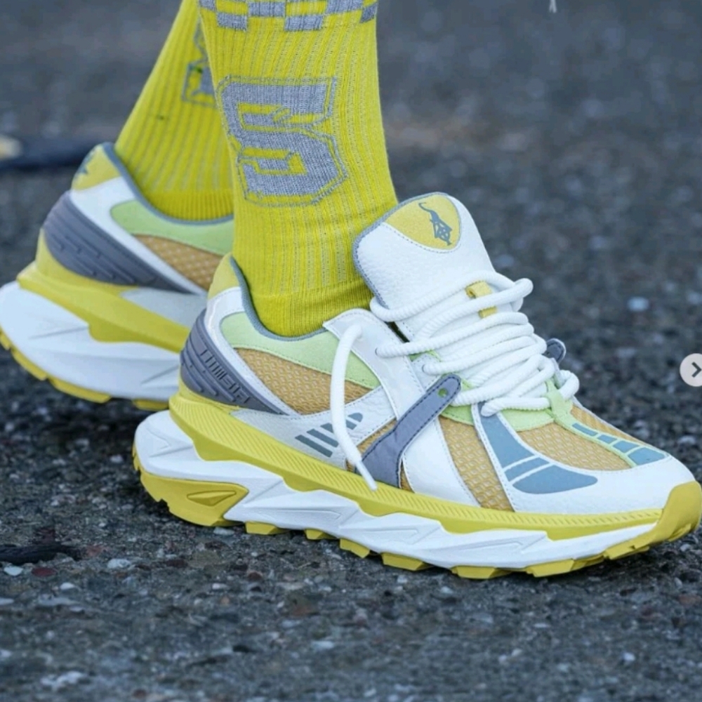 SIA "SUNFLOWER" MT SNEAKER & Glow in the Dark Socks-Retail $260-US Mens 9